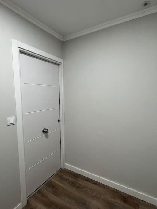 Apartamento Turistico Plaza III Monforte De Lemos Exteriör bild