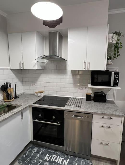 Apartamento Turistico Plaza III Monforte De Lemos Exteriör bild
